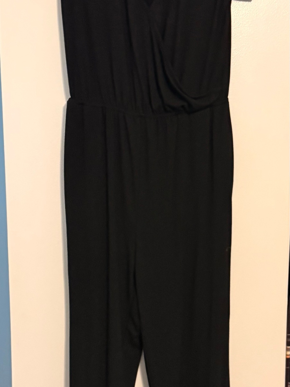 Cupshe Black V-Neck Wrap-Front Jumpsuit - Picture 2 of 2